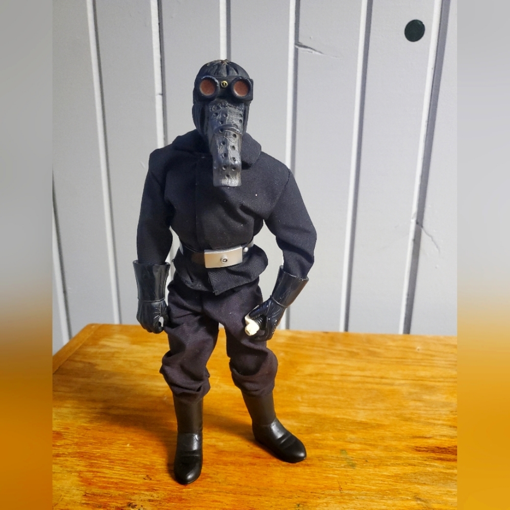Vintage star wars toy figure